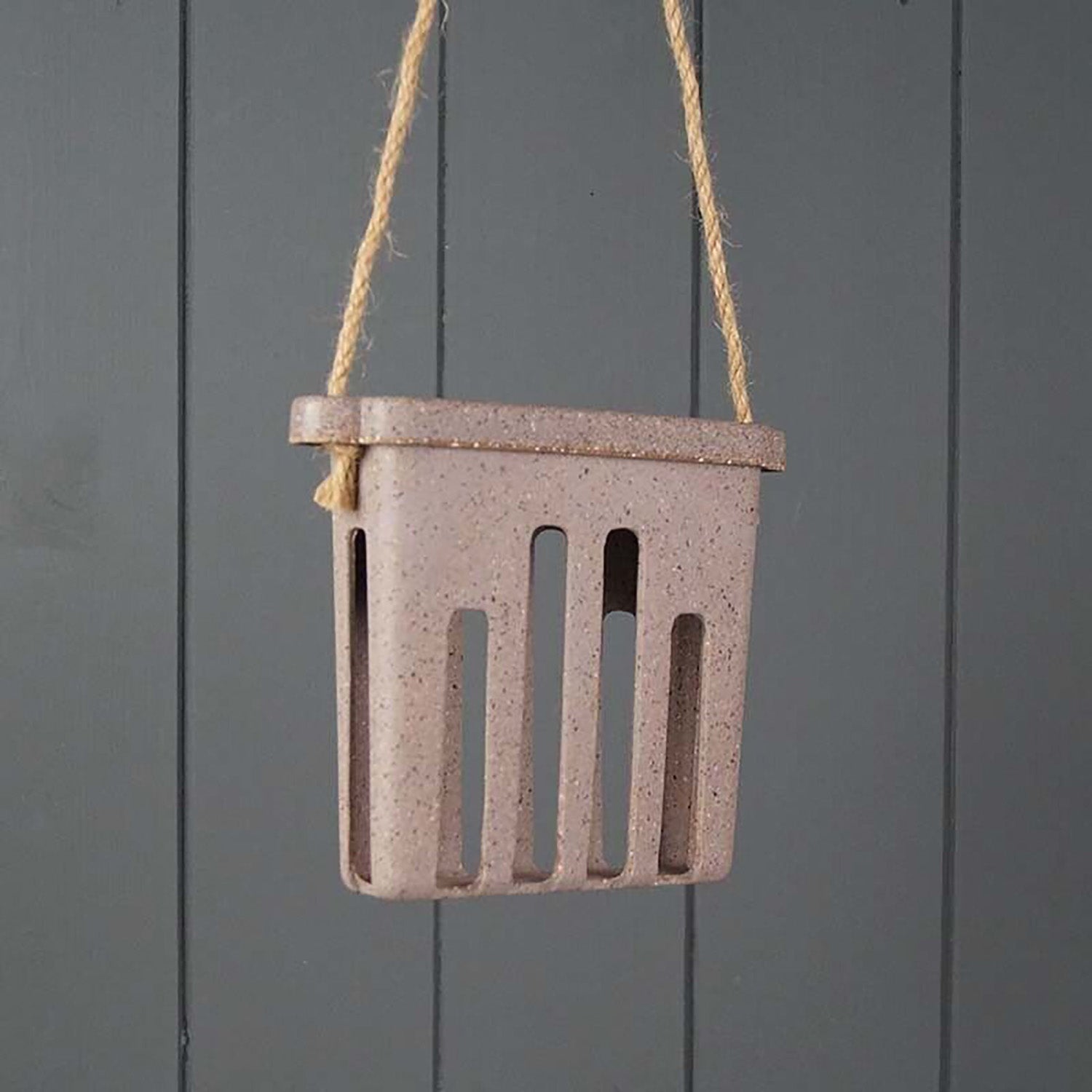 Suet Cake Feeder - Nut Husks