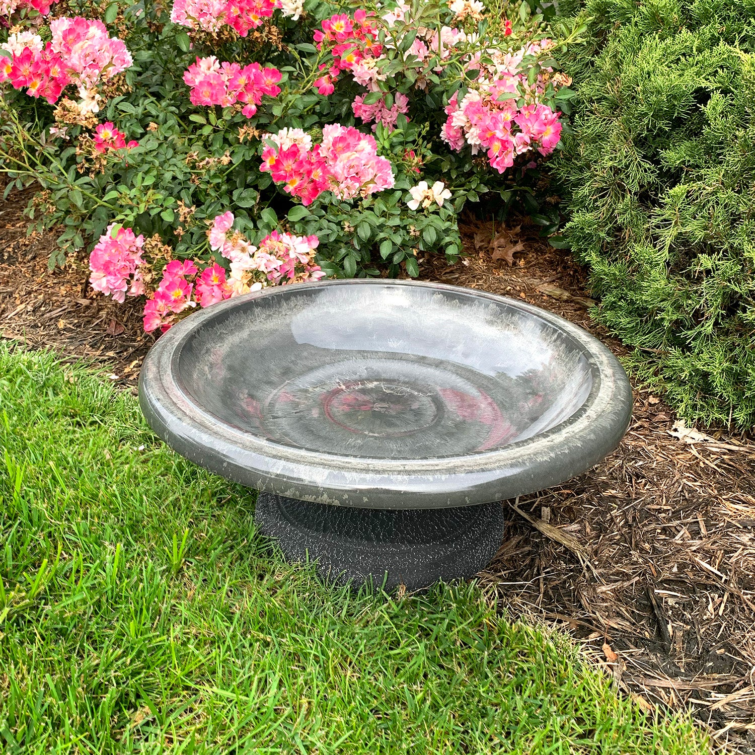 Gray Fiber Clay Birdbath - 7.5"