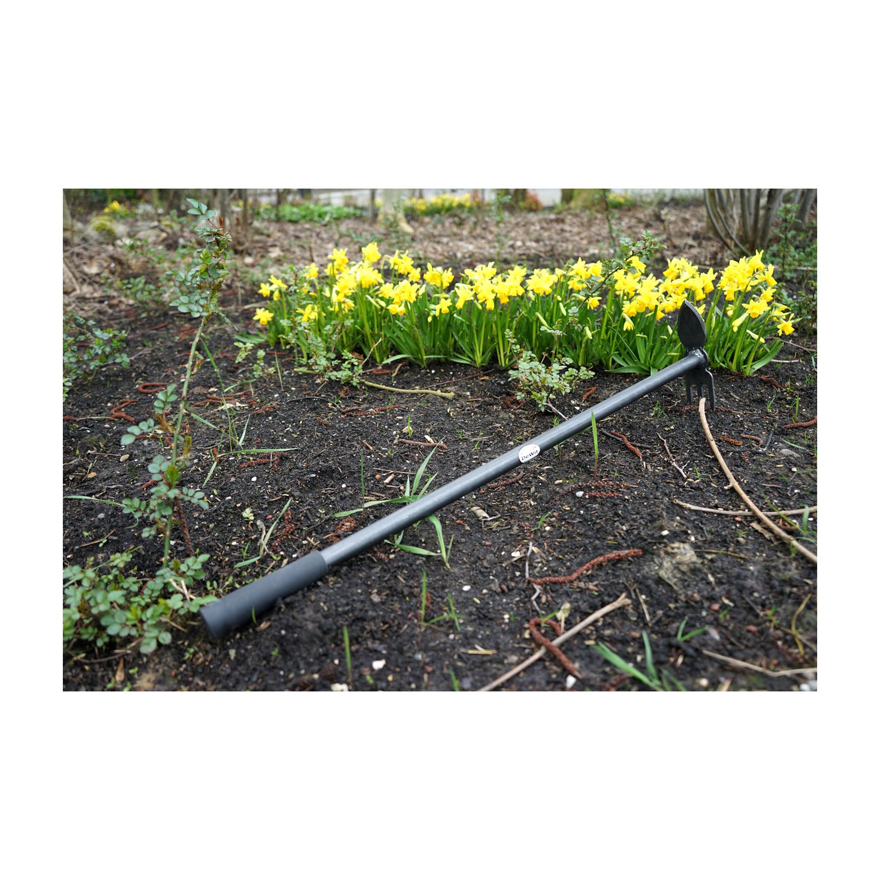 DeWit Combo Hoe - 3 Tine Cultivator & Heart Shaped Edge with Long Handle
