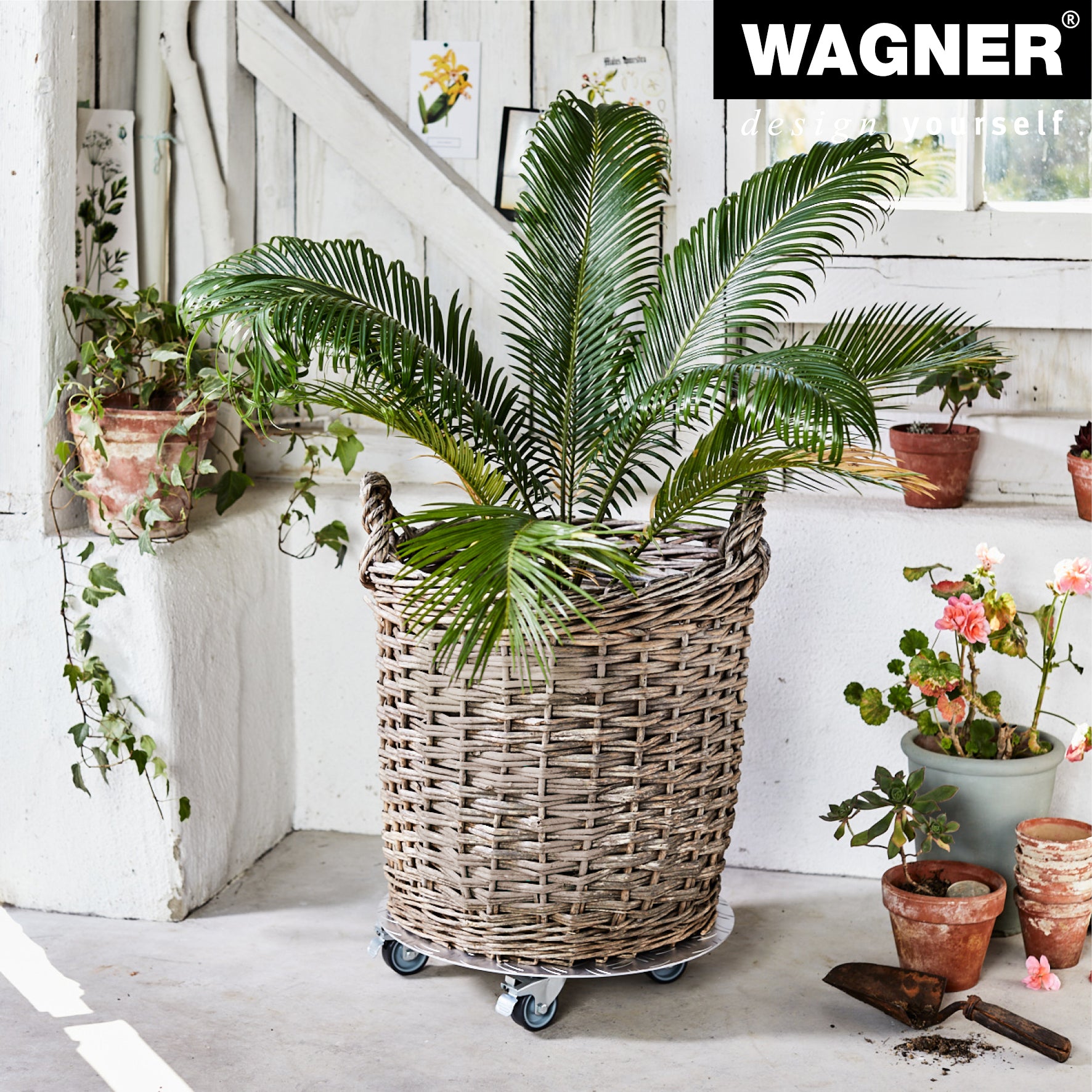 Aluminum Plant Caddy - 15" Silver Round Diamond Plated